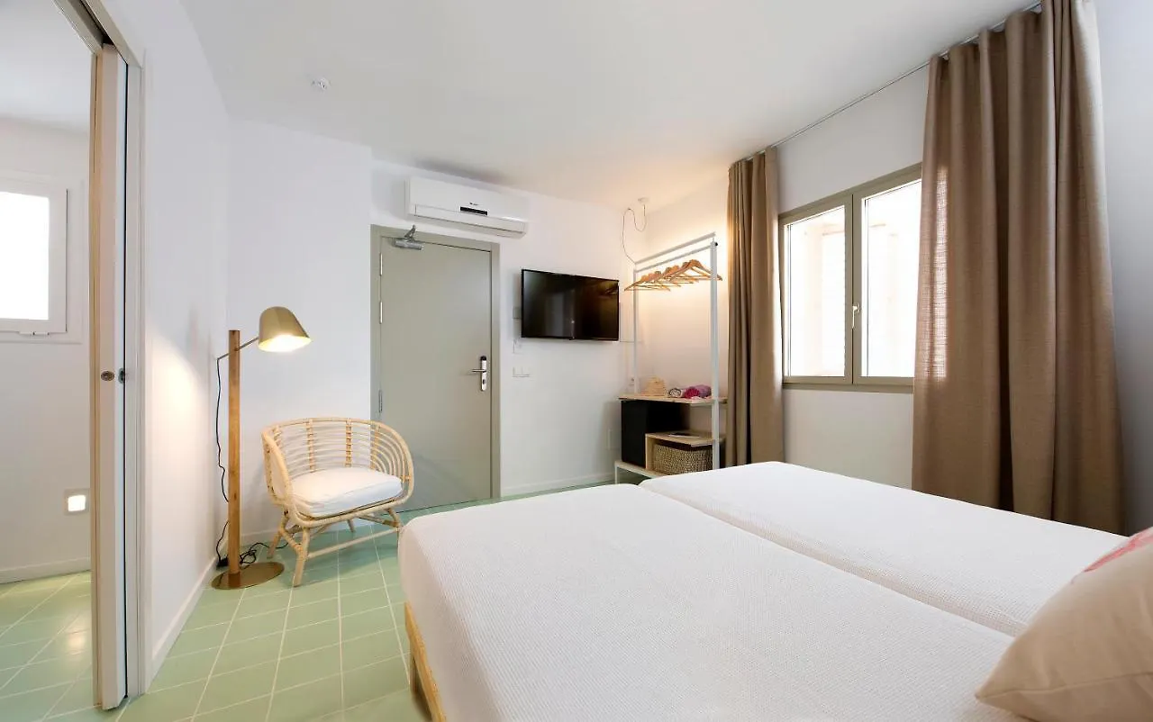 Sant Antoni de Portmany Hostal Boutique Cana Rita בית הארחה
